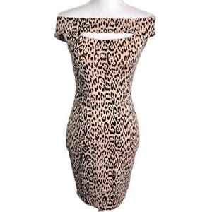 🔥 Sexy GUESS Off the Shoulders Black and Tan Leopard
Print Dress - Size L